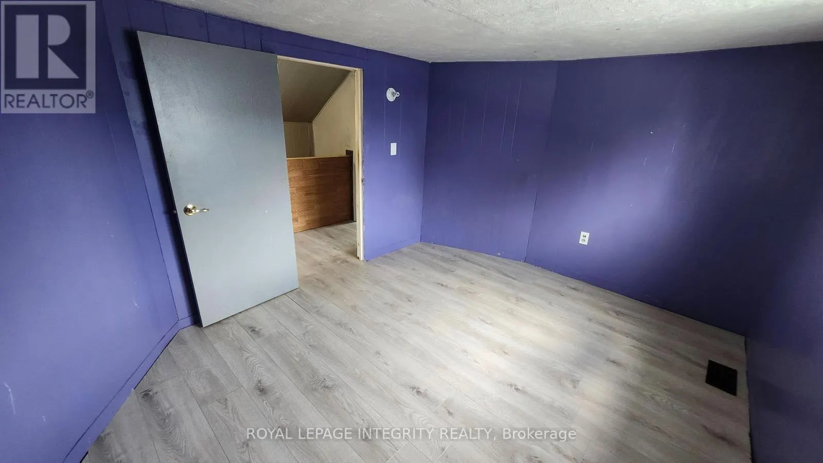 360 NINTH STREET W
