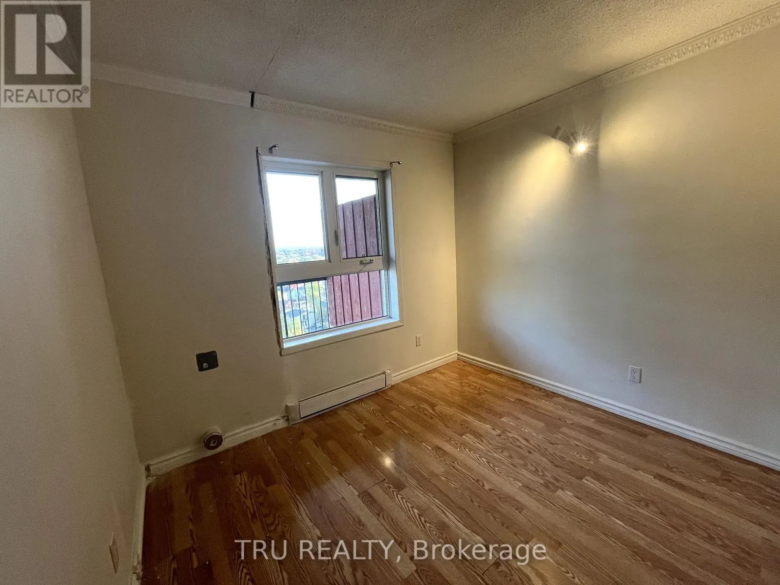 1606 - 158C MCARTHUR AVENUE