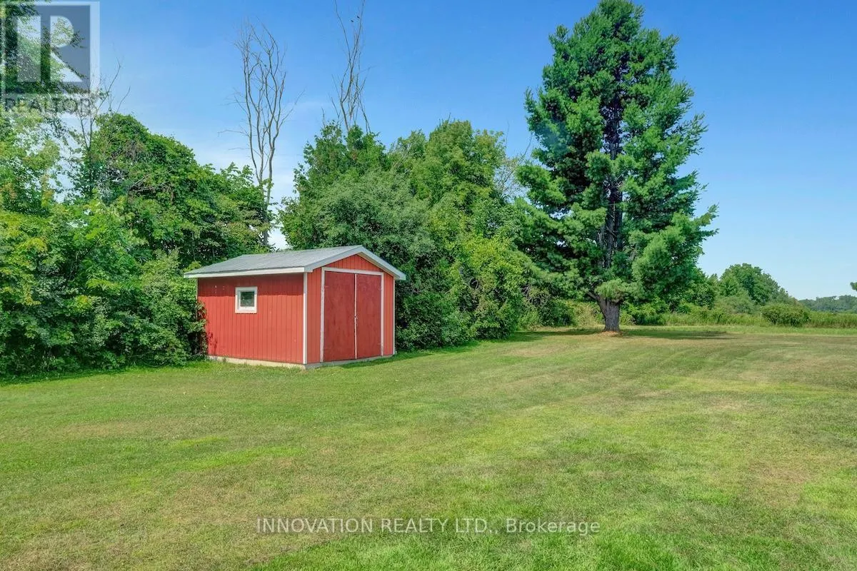 1565 LINDSAY ROAD