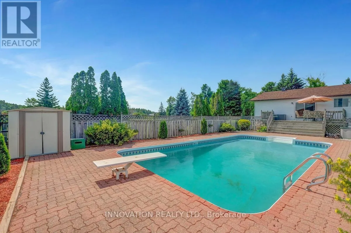 1565 LINDSAY ROAD