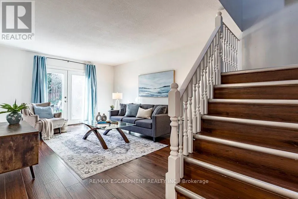 300 CRERAR DRIVE