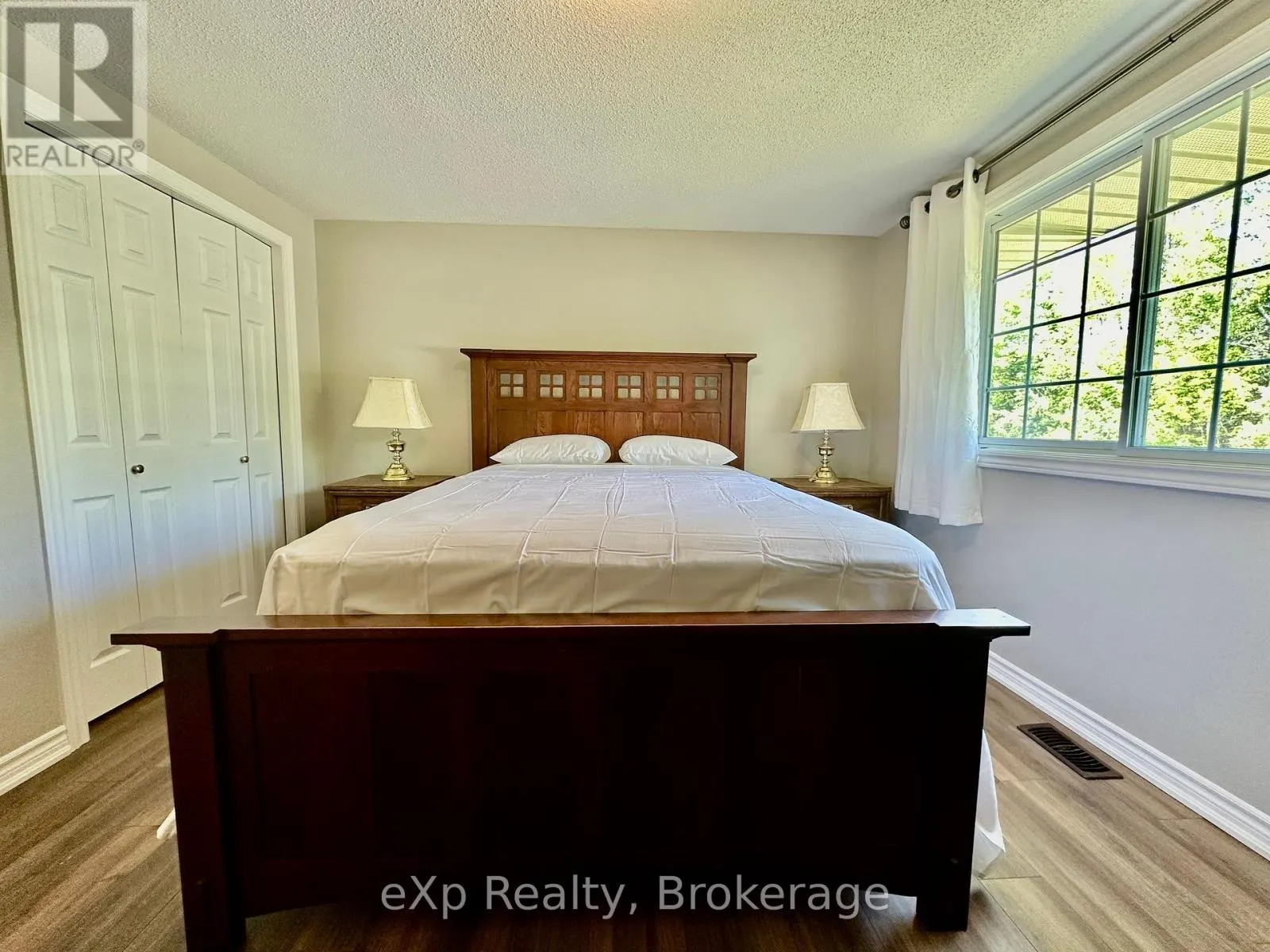 129 WESTFALL CRESCENT