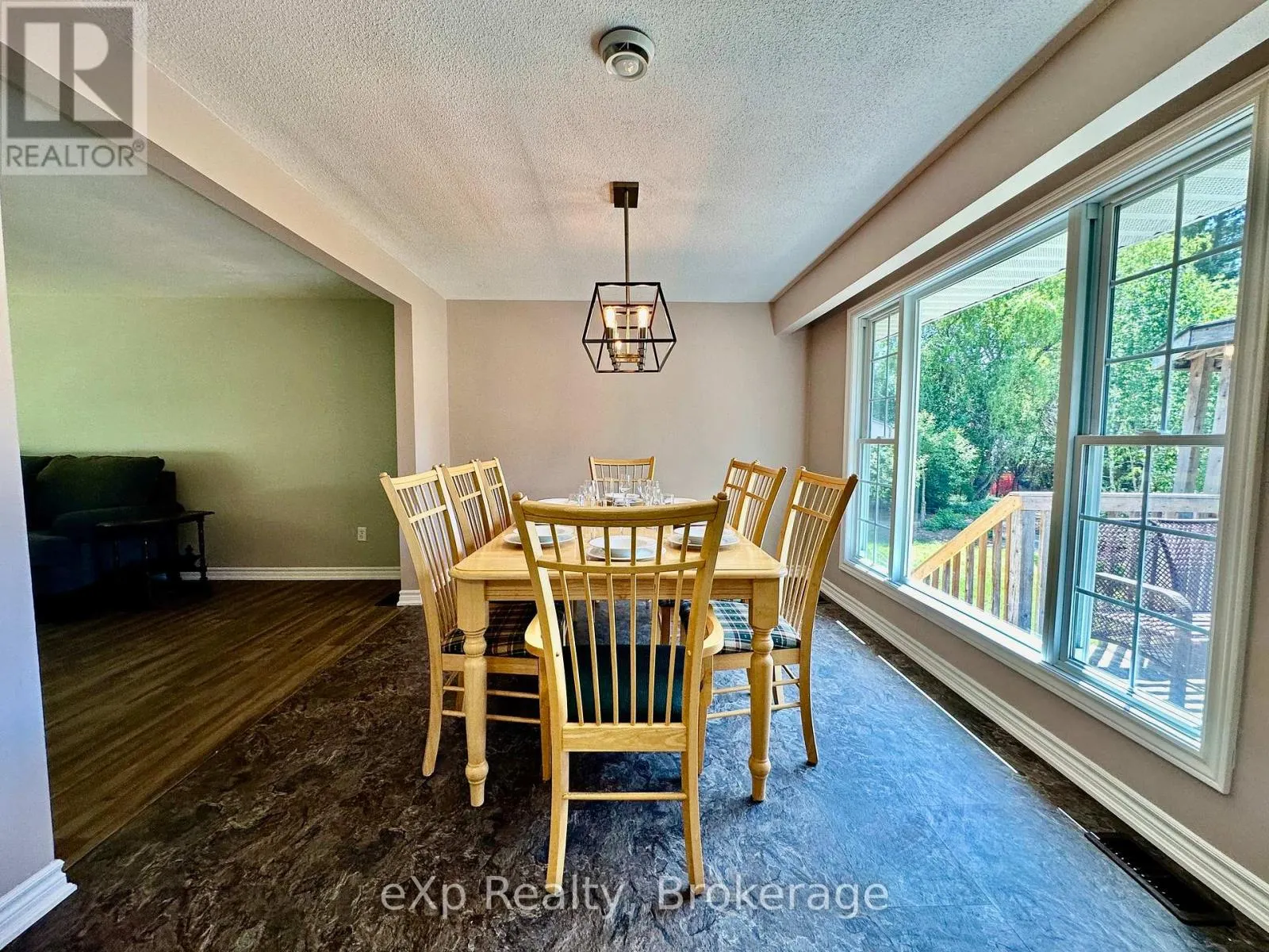 129 WESTFALL CRESCENT