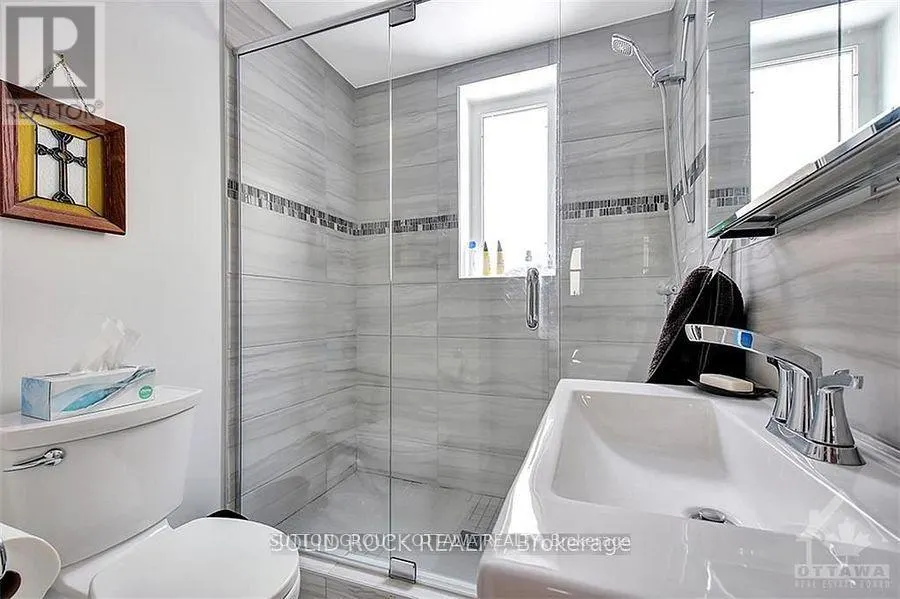1 - 28 AYLMER AVENUE