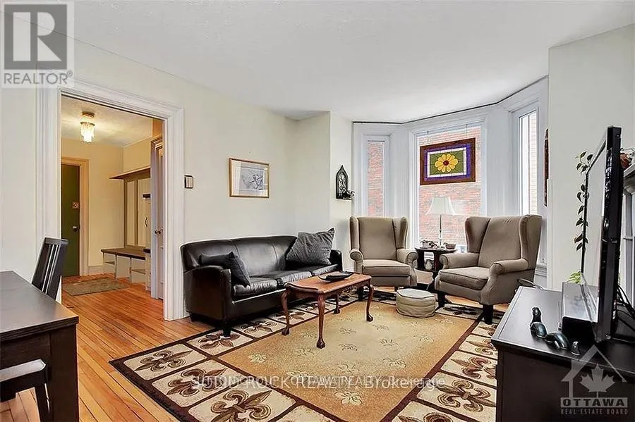 1 - 28 AYLMER AVENUE