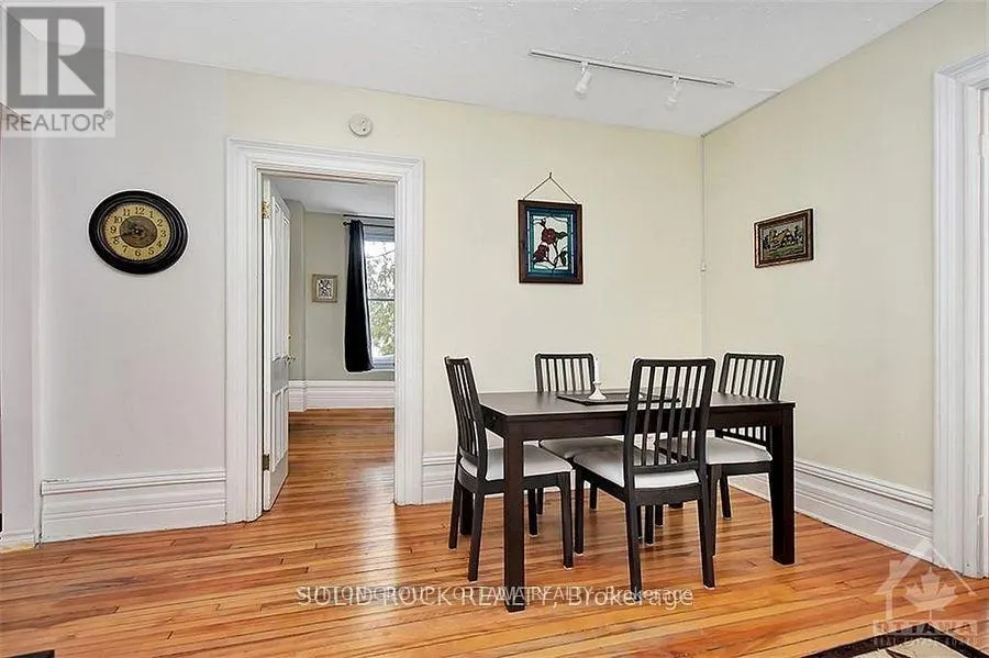 1 - 28 AYLMER AVENUE