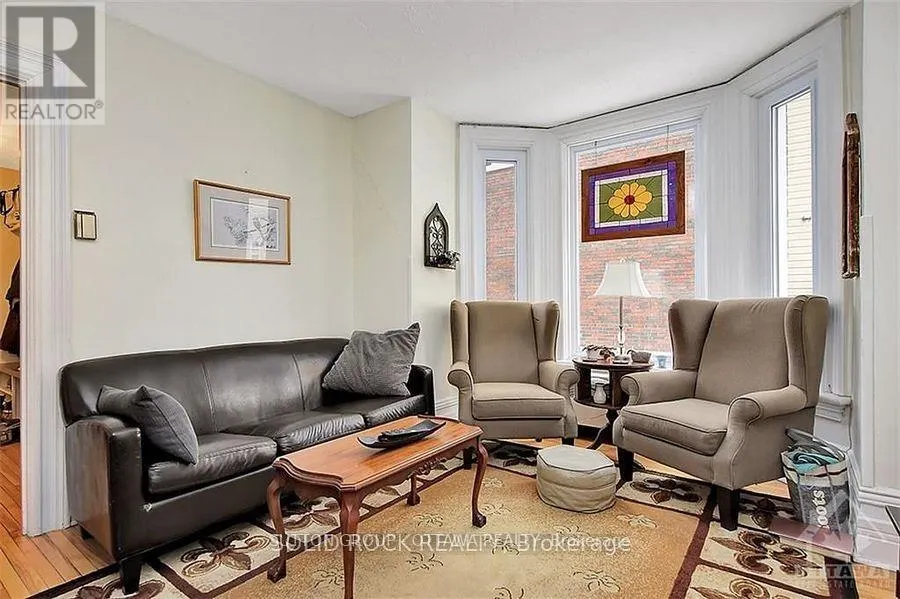 1 - 28 AYLMER AVENUE