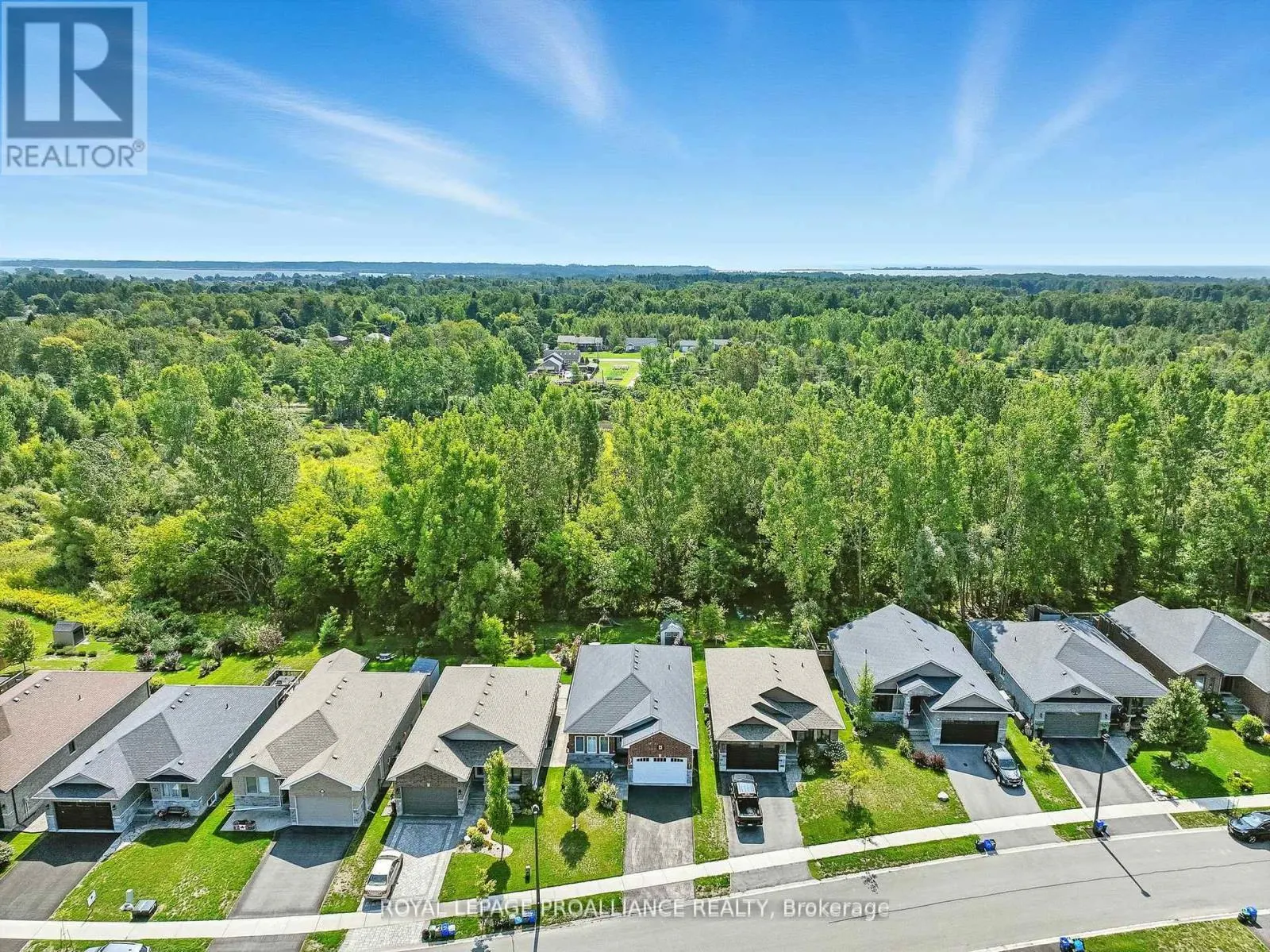 82 ROYAL GALA DRIVE