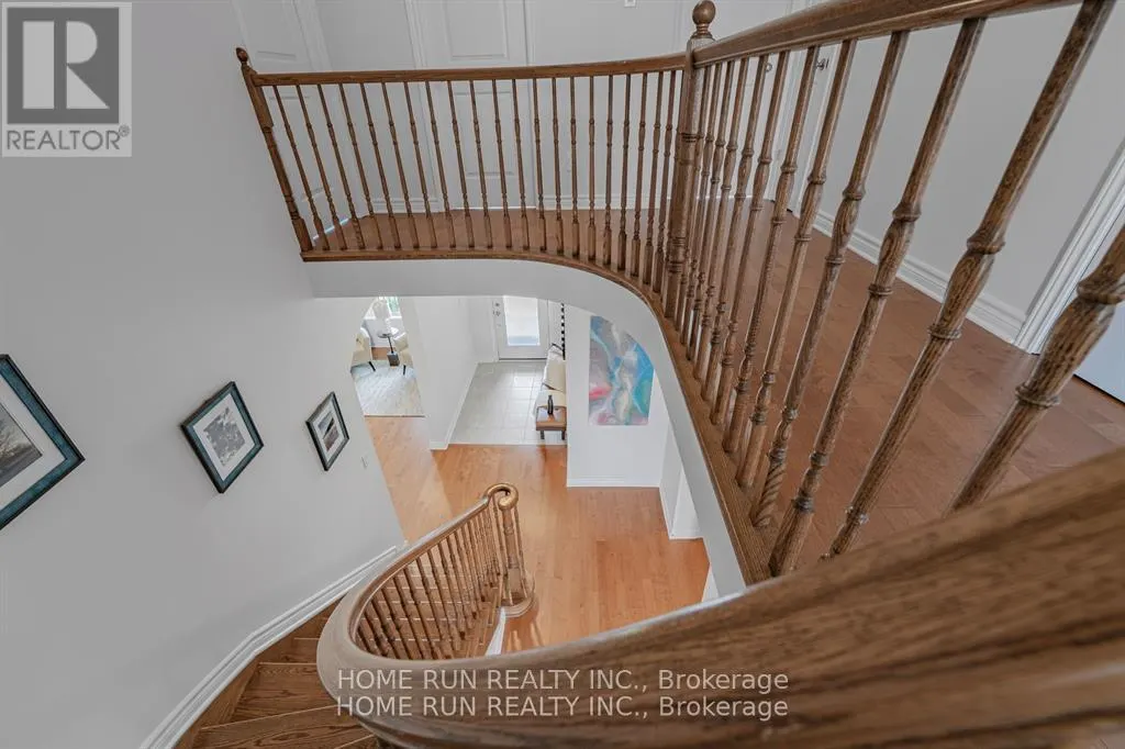 609 TRIANGLE STREET