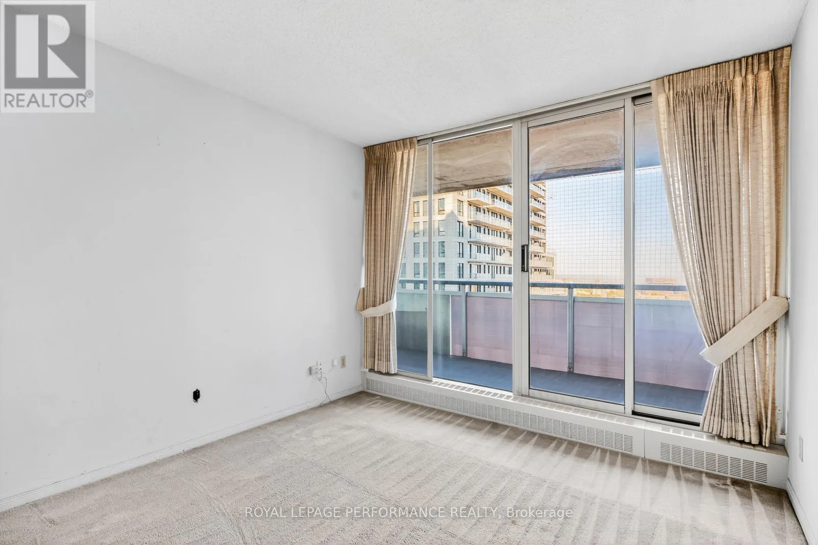 1603 - 160 GEORGE STREET