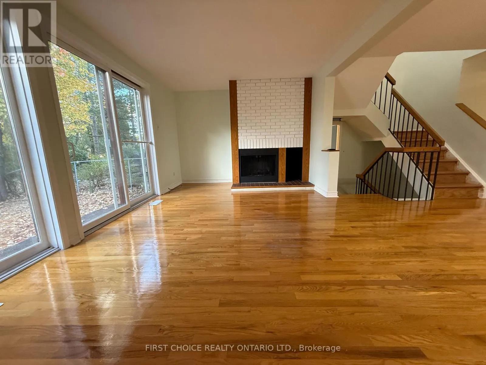 7913 JEANNE D'ARC BOULEVARD