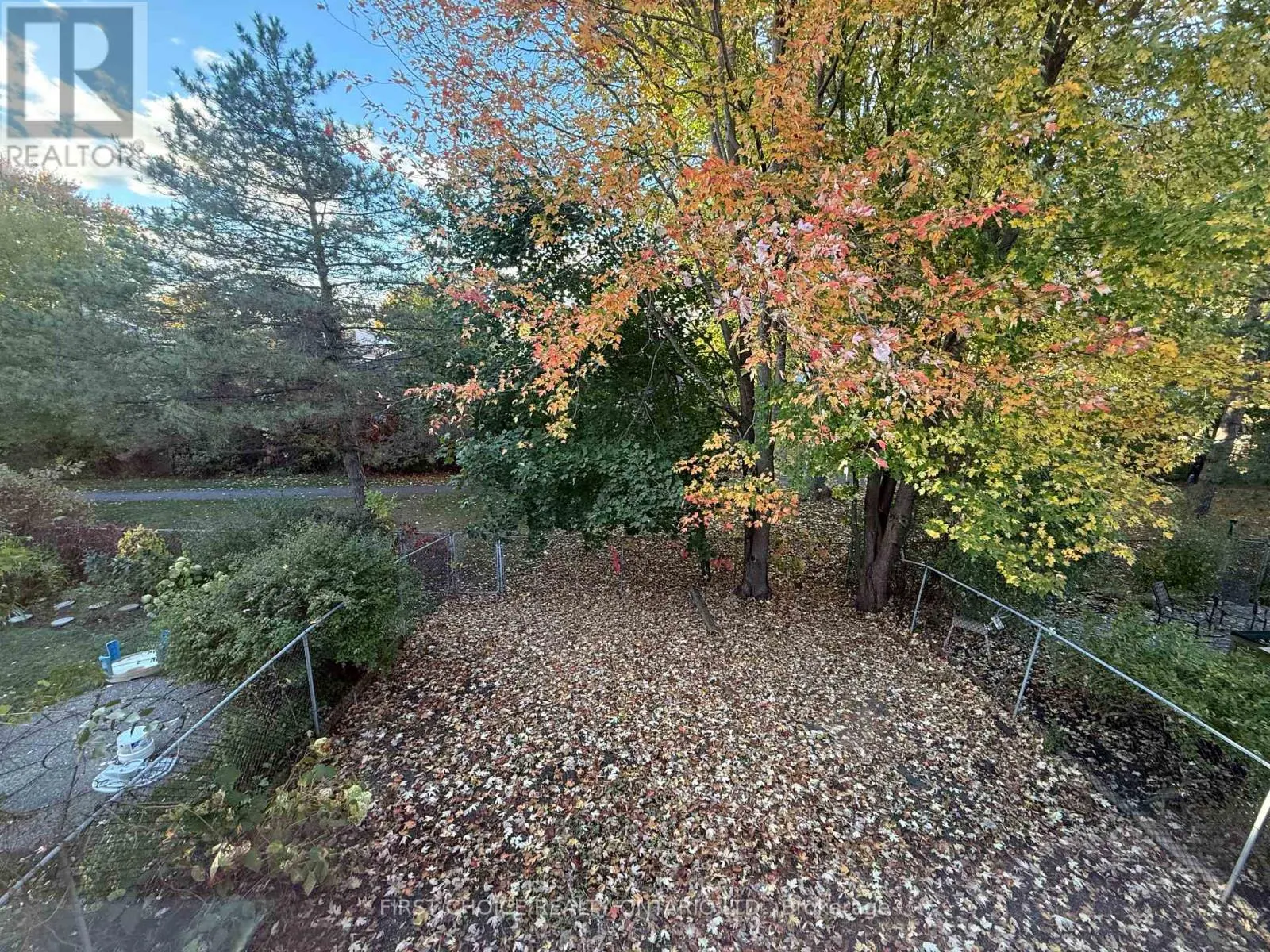 7913 JEANNE D'ARC BOULEVARD