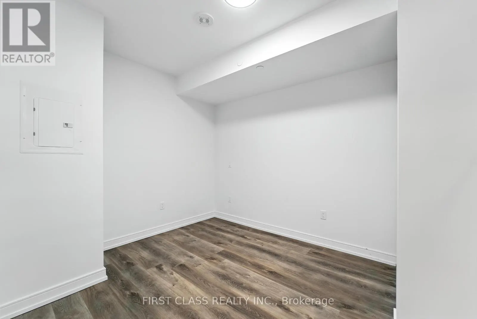 1115 - 1 JARVIS STREET
