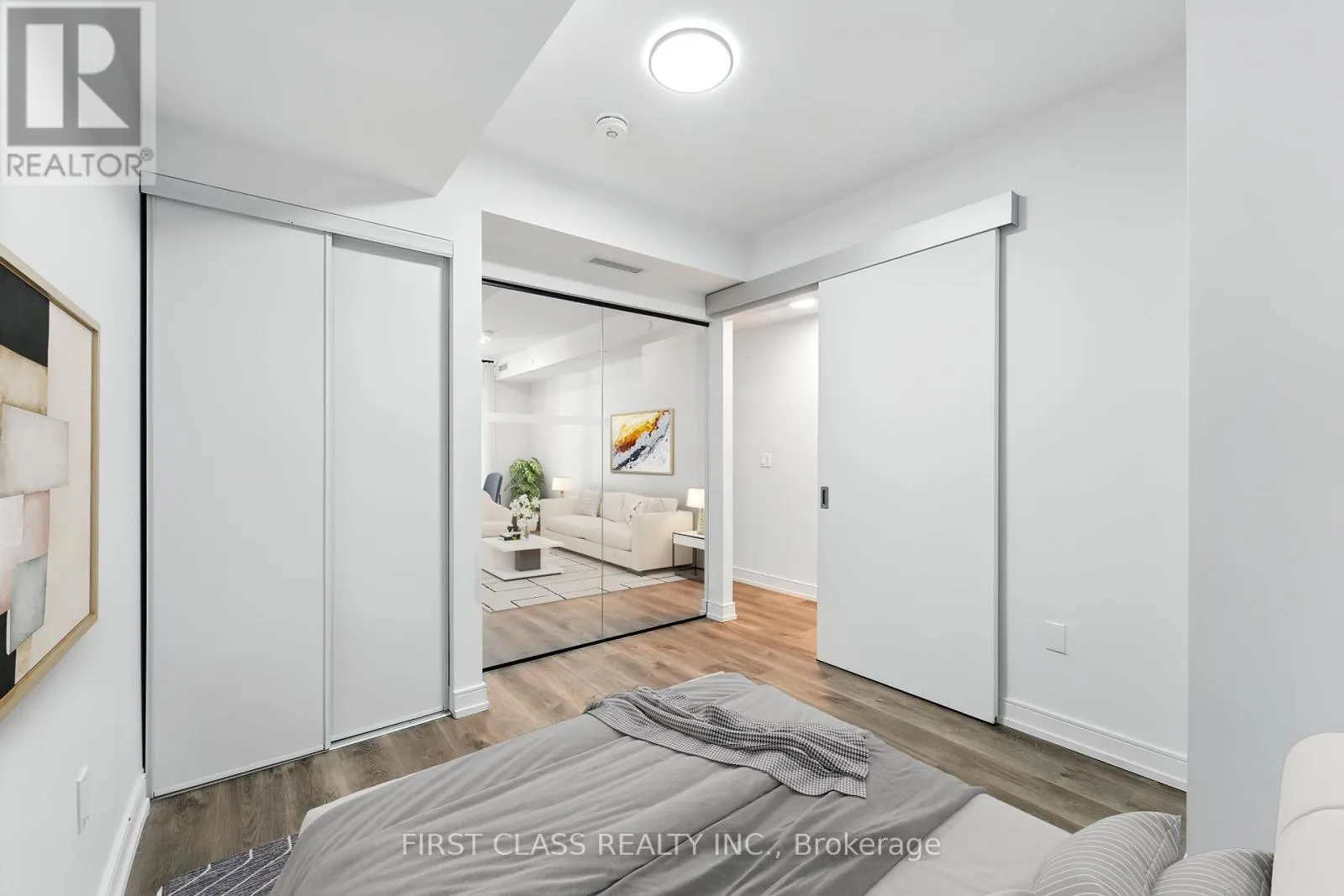 1115 - 1 JARVIS STREET