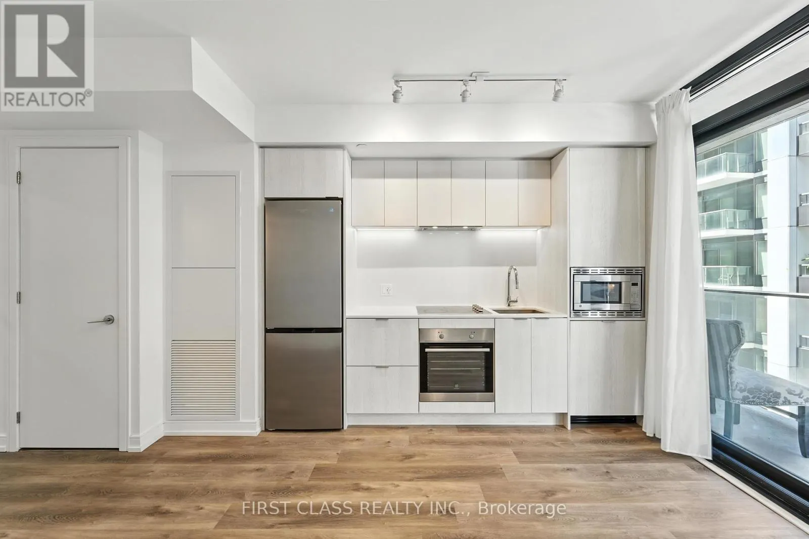 1115 - 1 JARVIS STREET