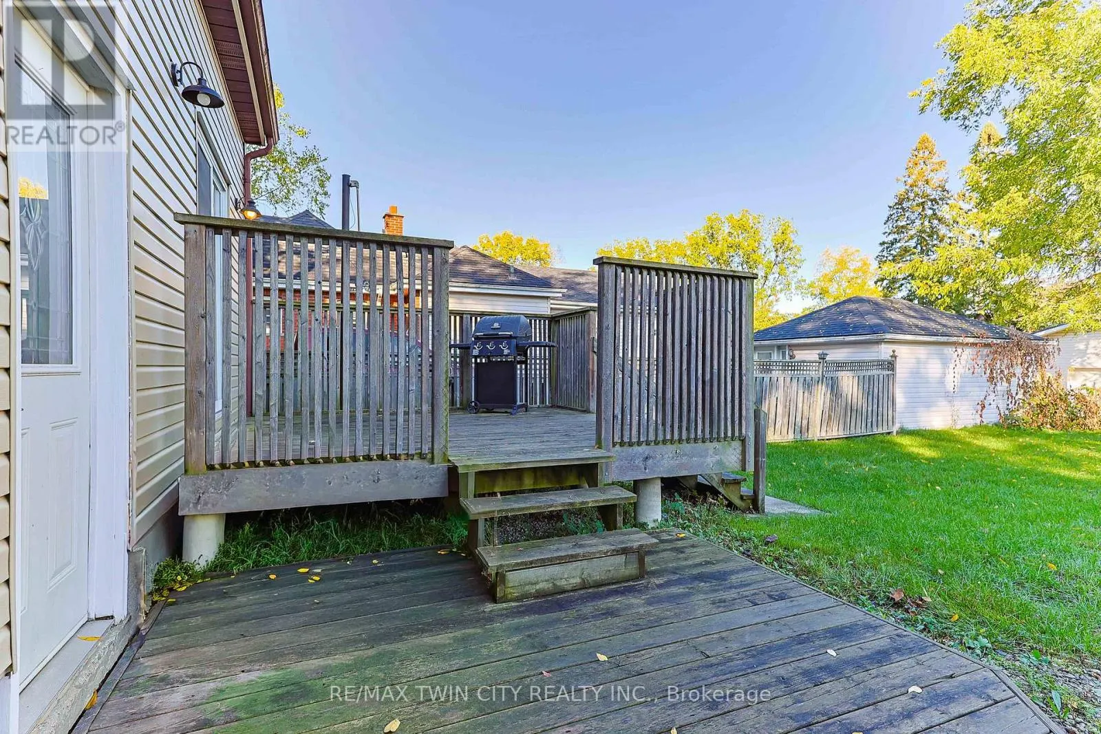 83 BALDWIN AVENUE
