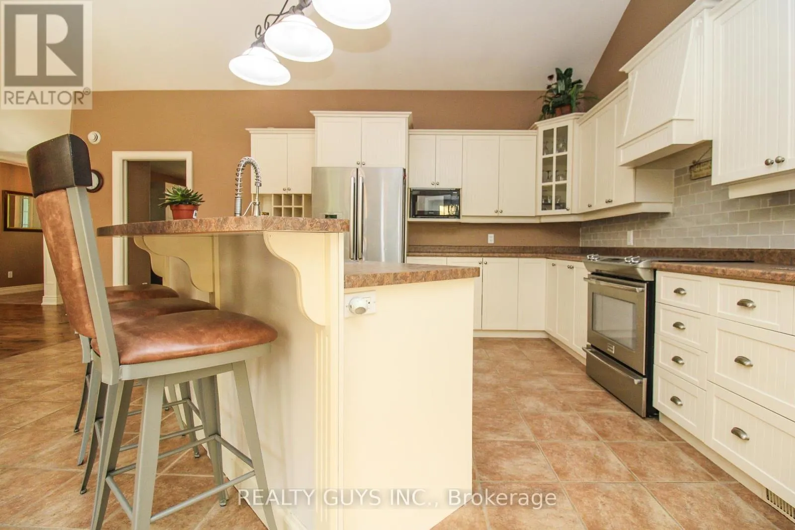136 COTTINGHAM ROAD