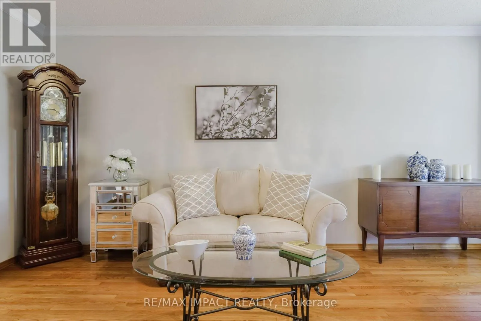 799 DAINTRY CRESCENT