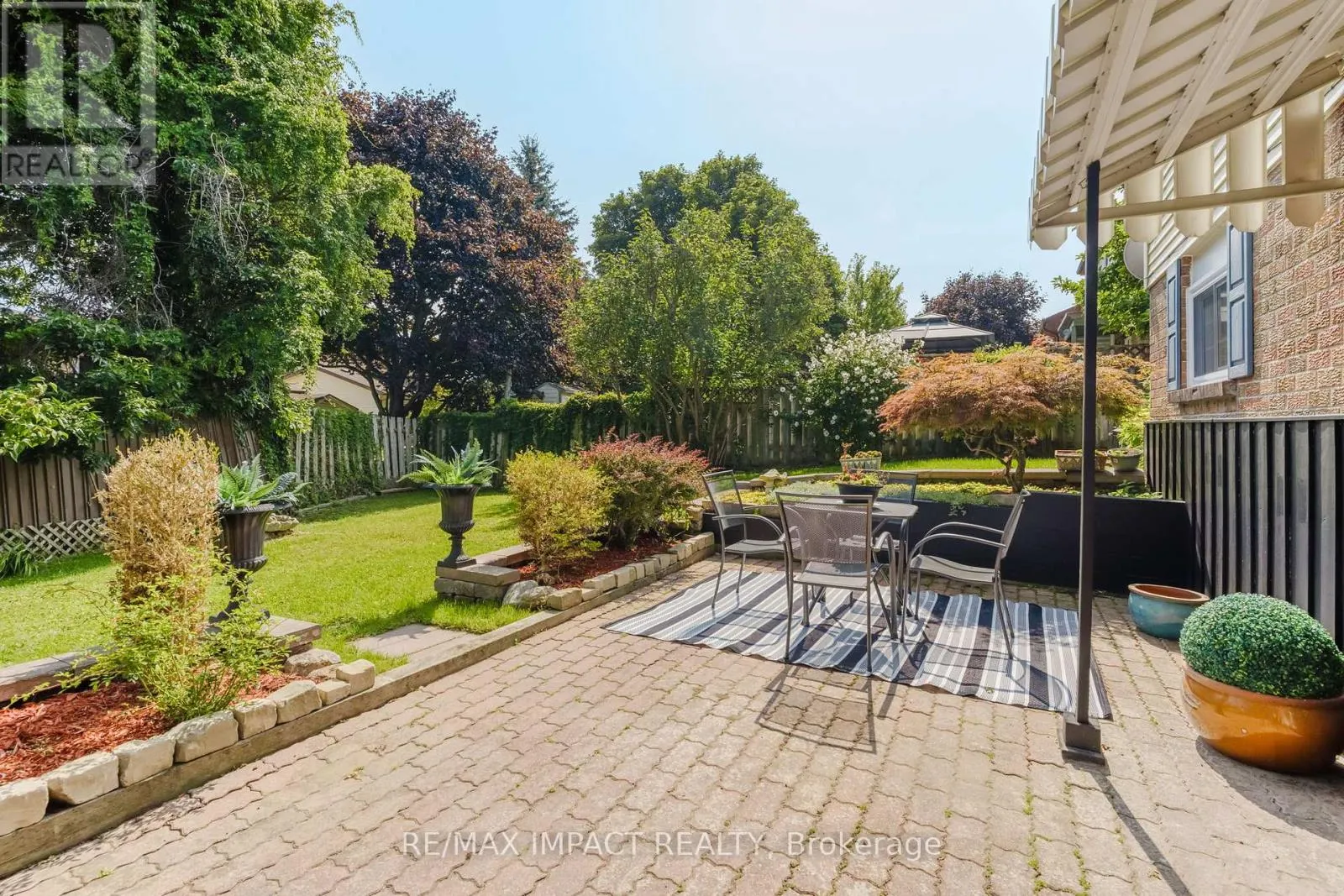 799 DAINTRY CRESCENT
