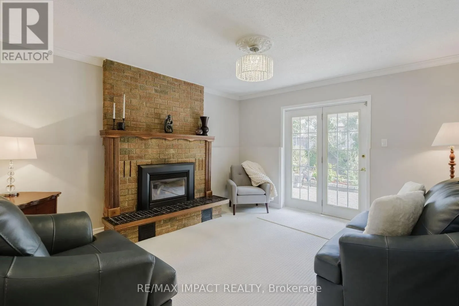 799 DAINTRY CRESCENT