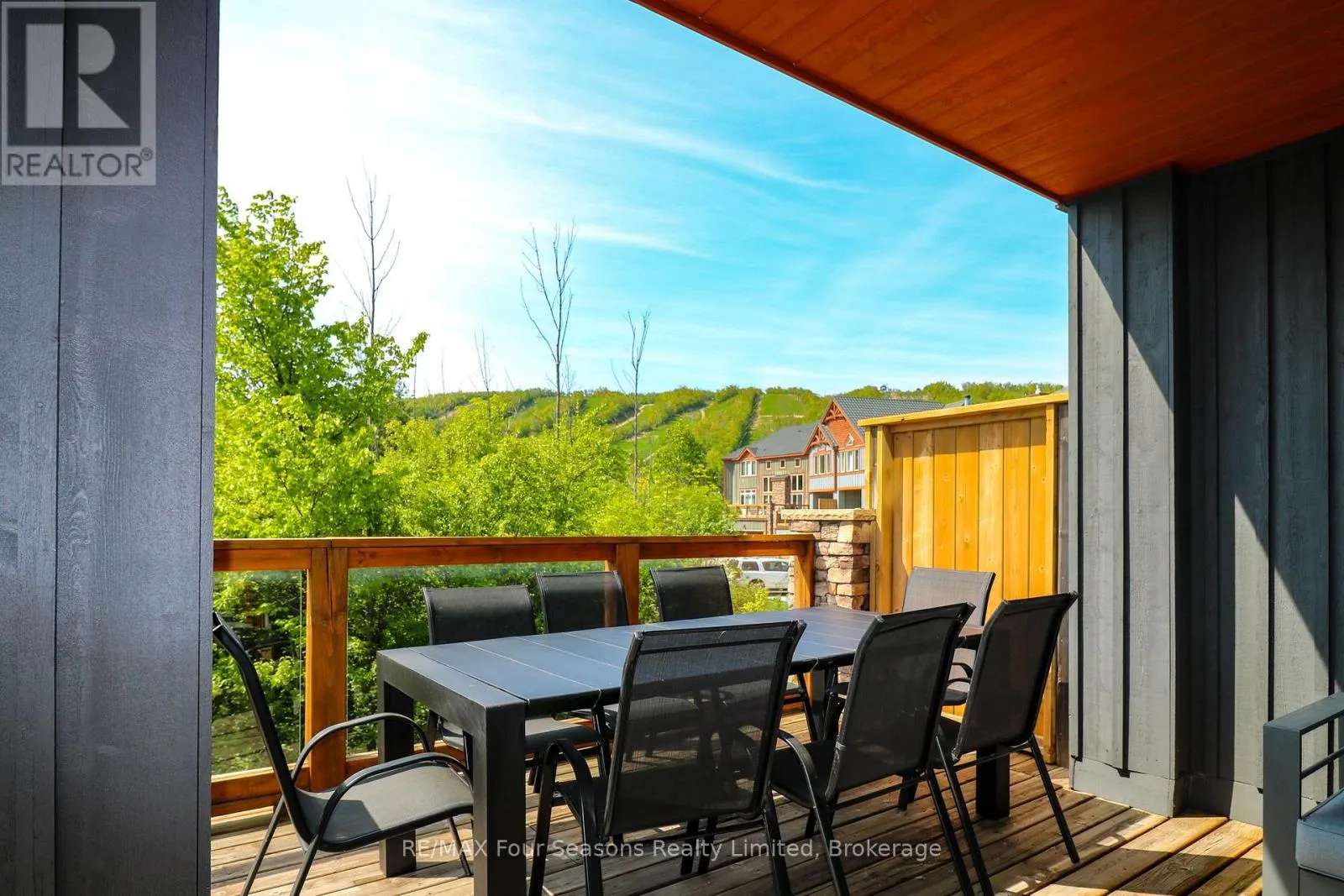 26 - 214 BLUESKI GEORGE CRESCENT, #26