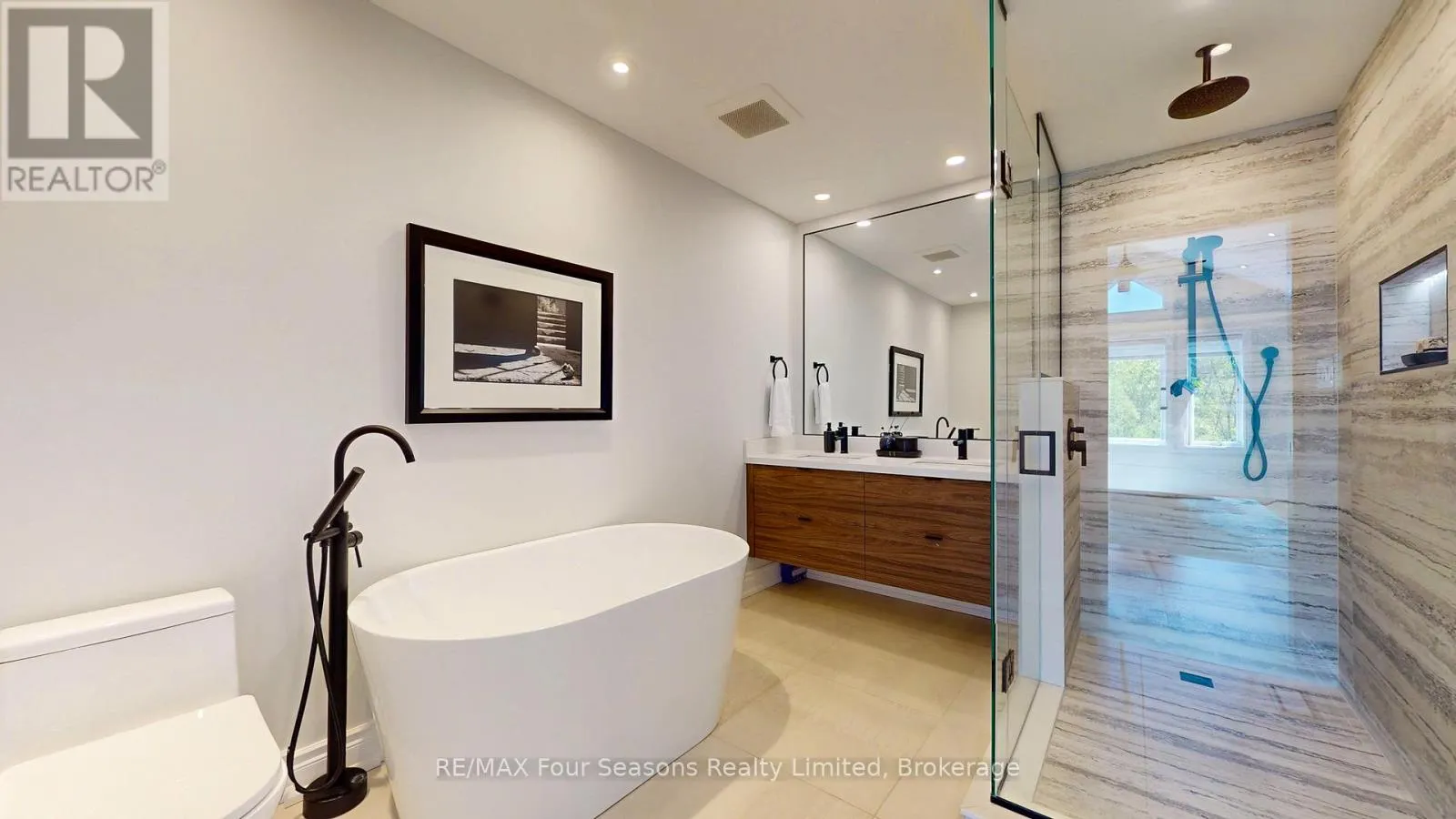 26 - 214 BLUESKI GEORGE CRESCENT, #26