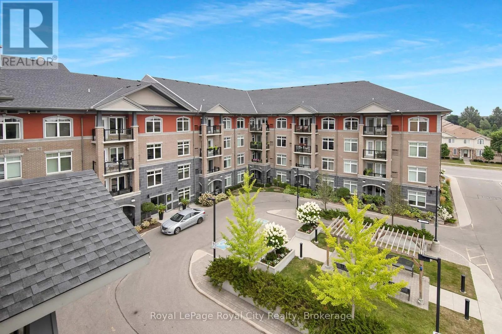 408 - 106 BARD BOULEVARD, #408