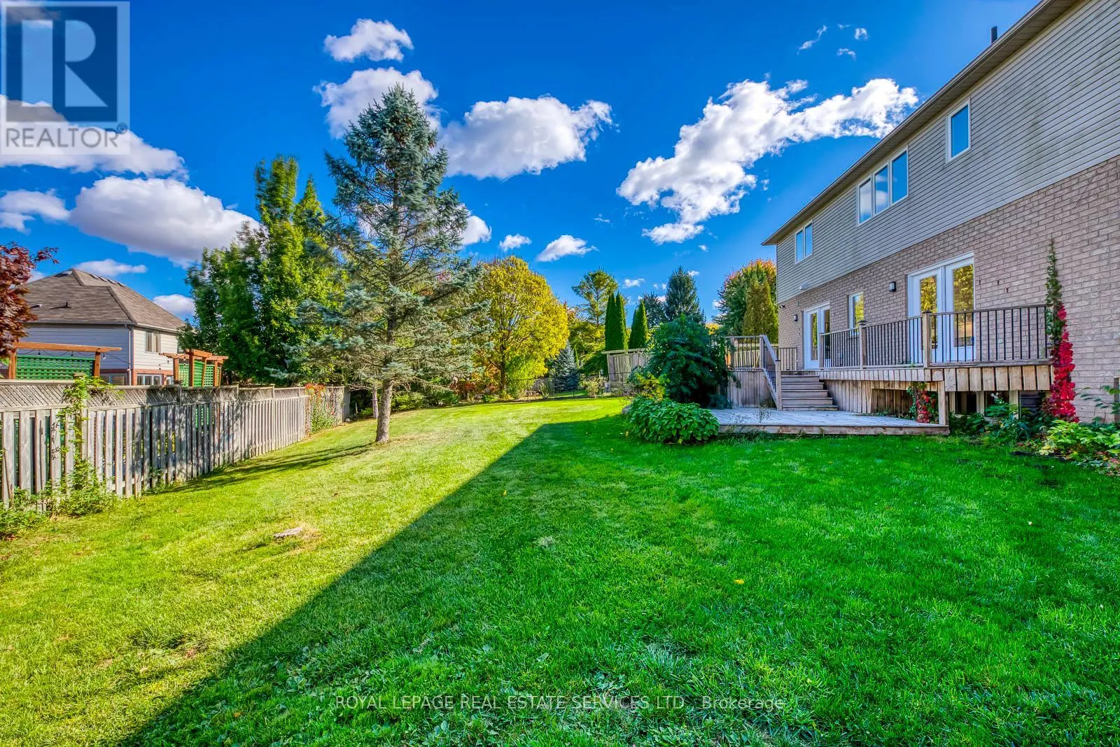 38 MORAINE WALK