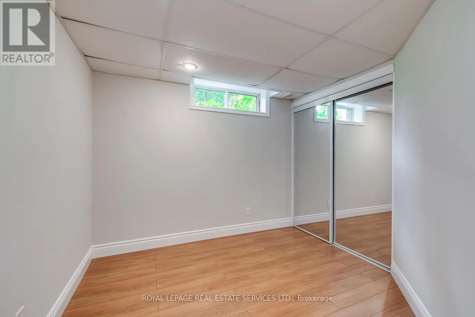 38 MORAINE WALK