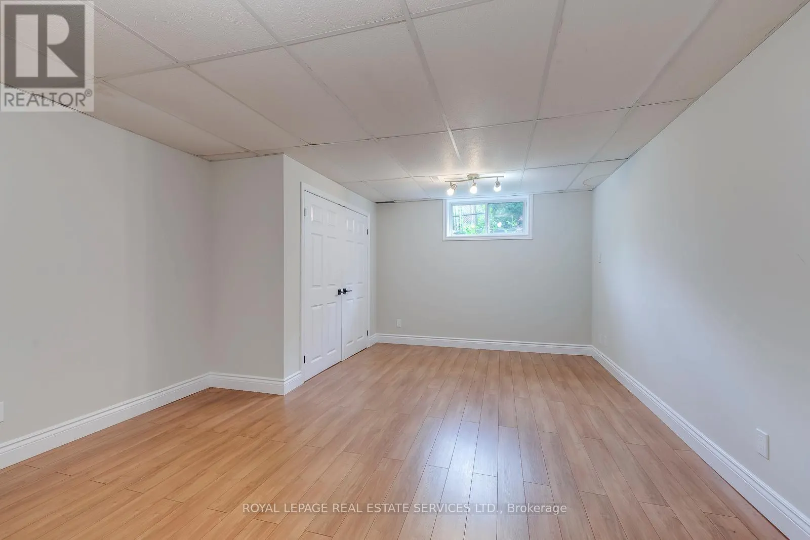 38 MORAINE WALK