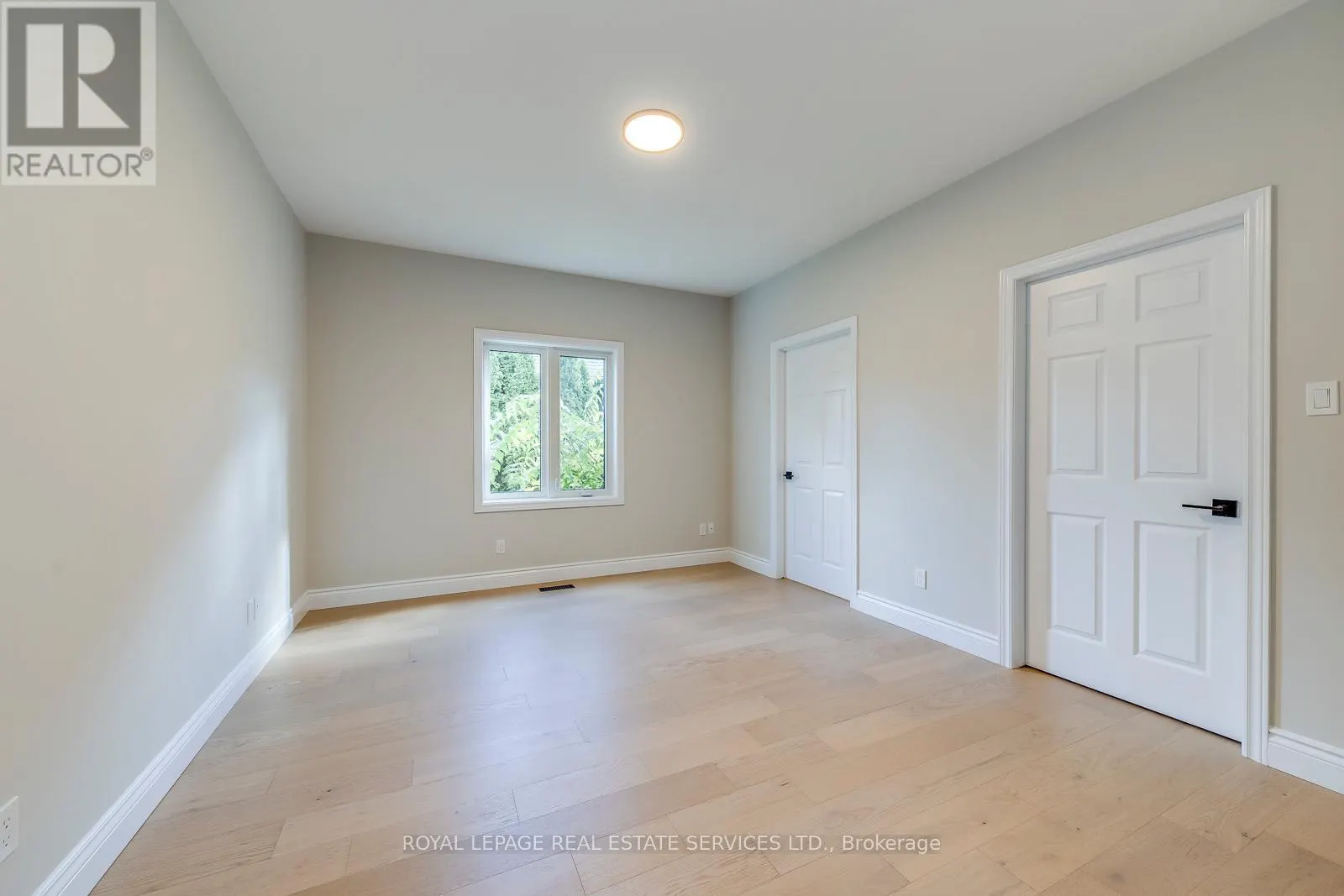 38 MORAINE WALK