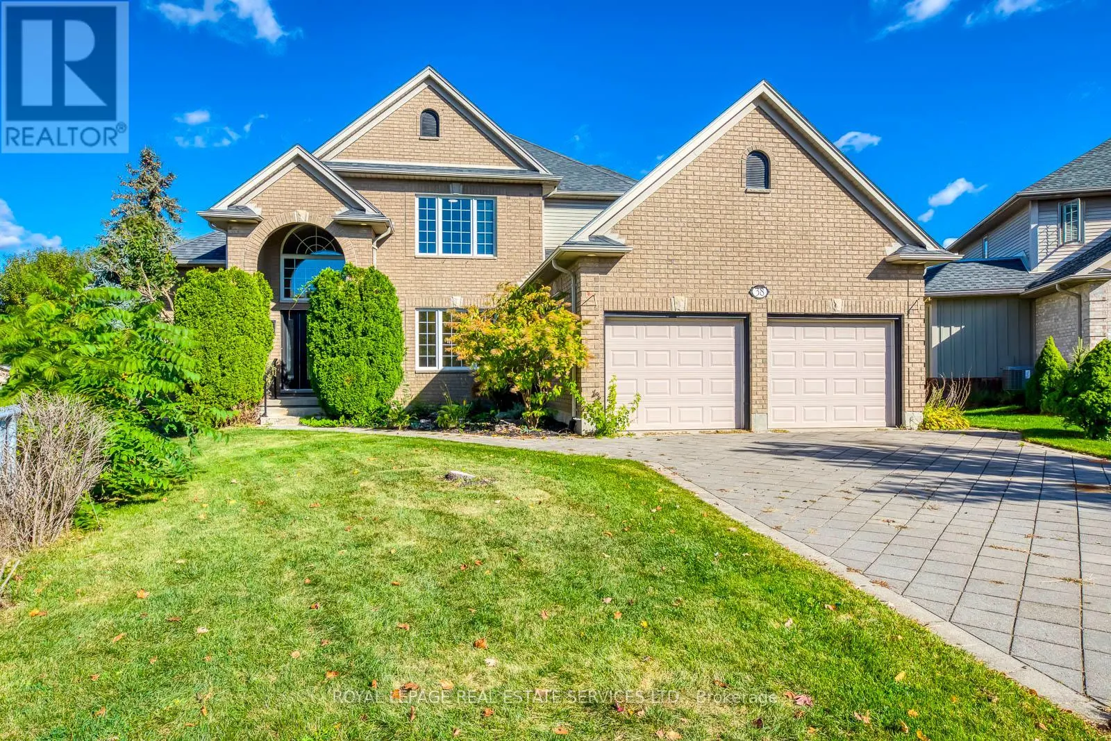 38 MORAINE WALK
