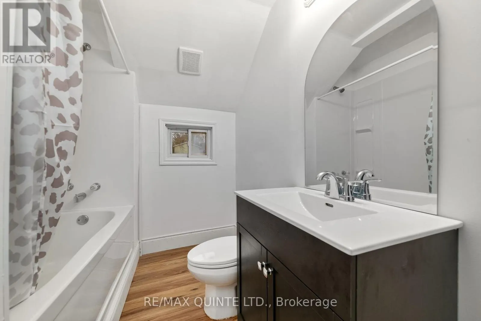 78 WALLBRIDGE CRES CRESCENT