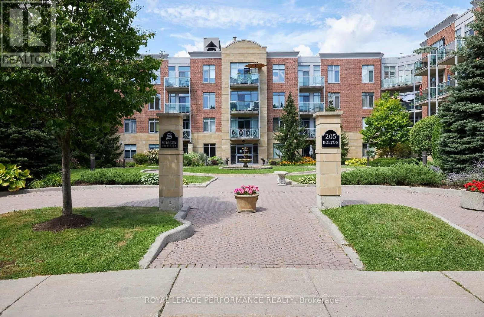 332 - 205 BOLTON STREET