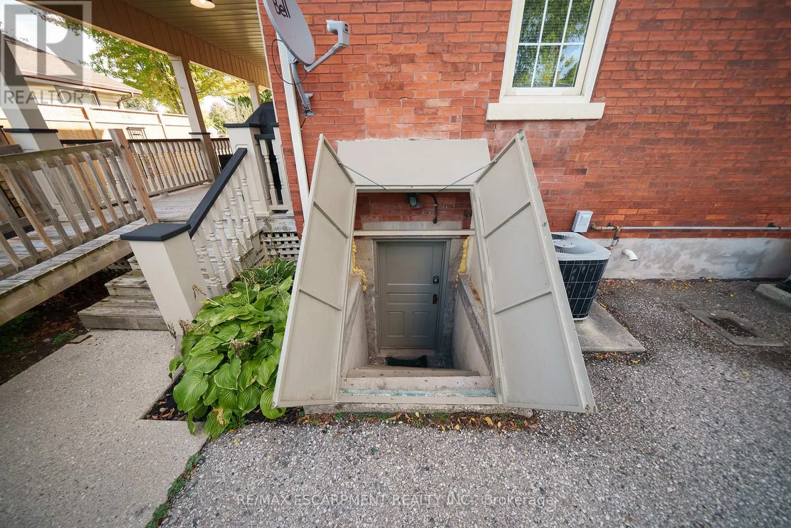 57 STOVER STREET N