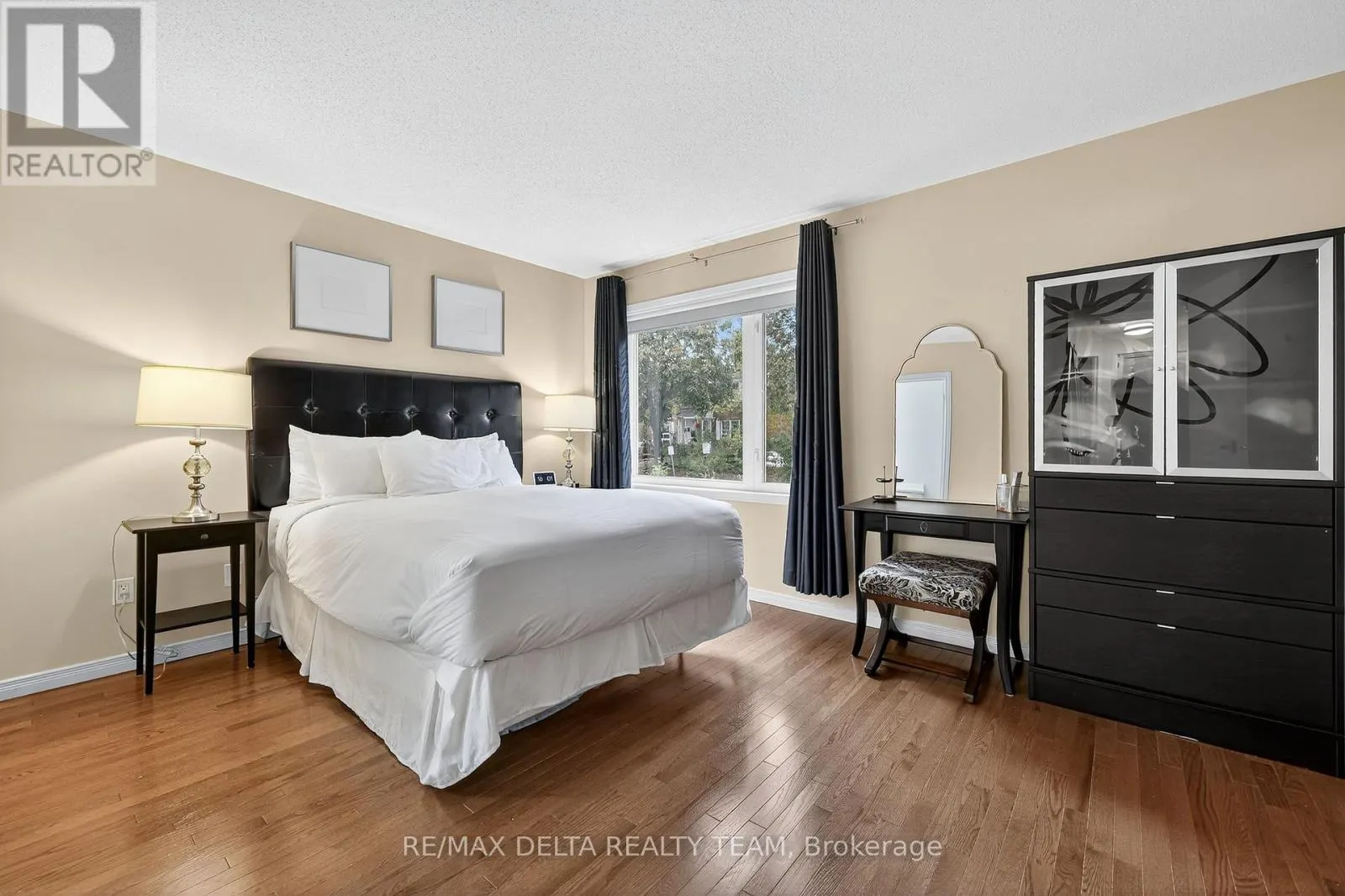 63 HIGHWOOD PRIVATE