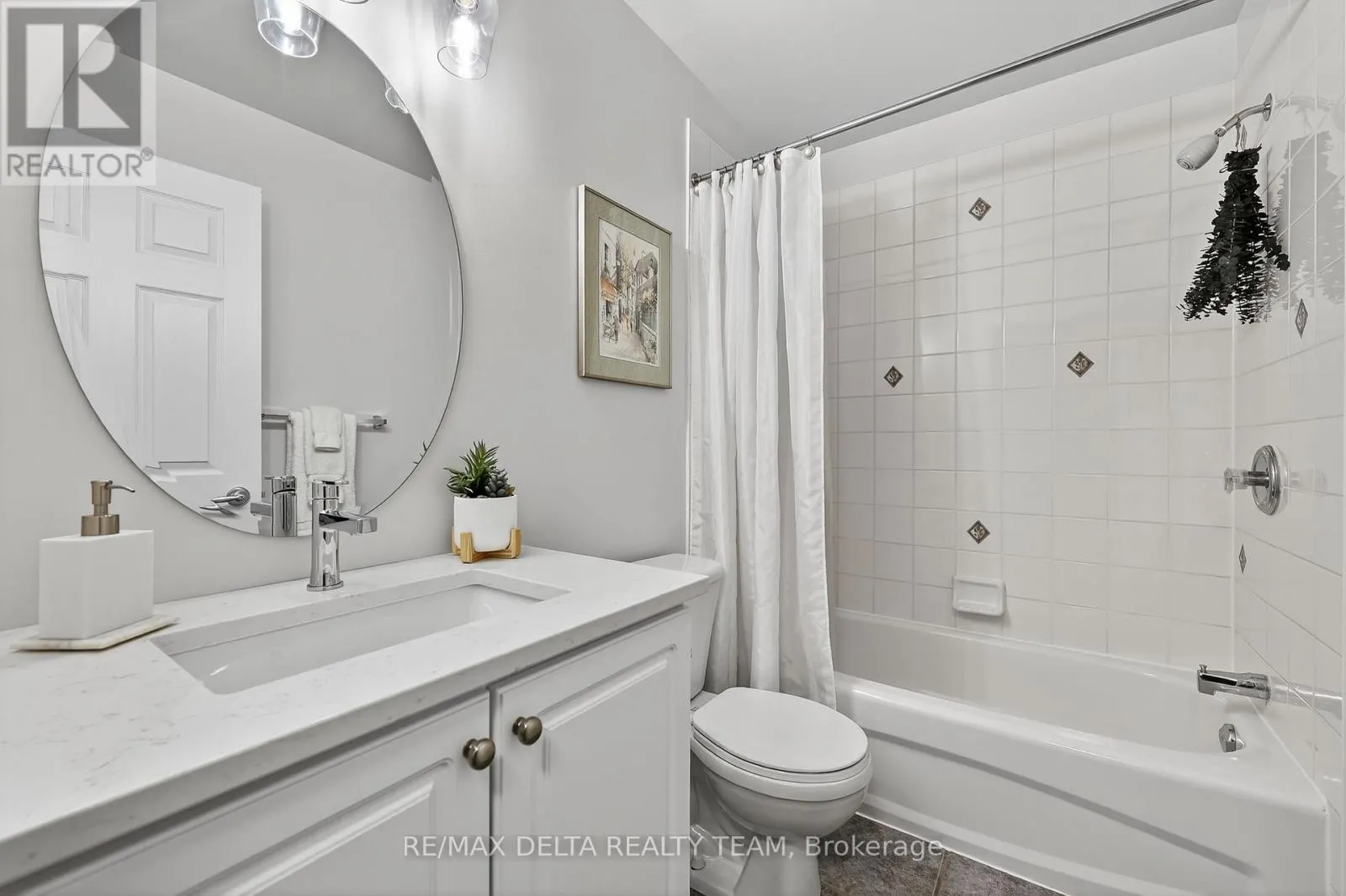 63 HIGHWOOD PRIVATE