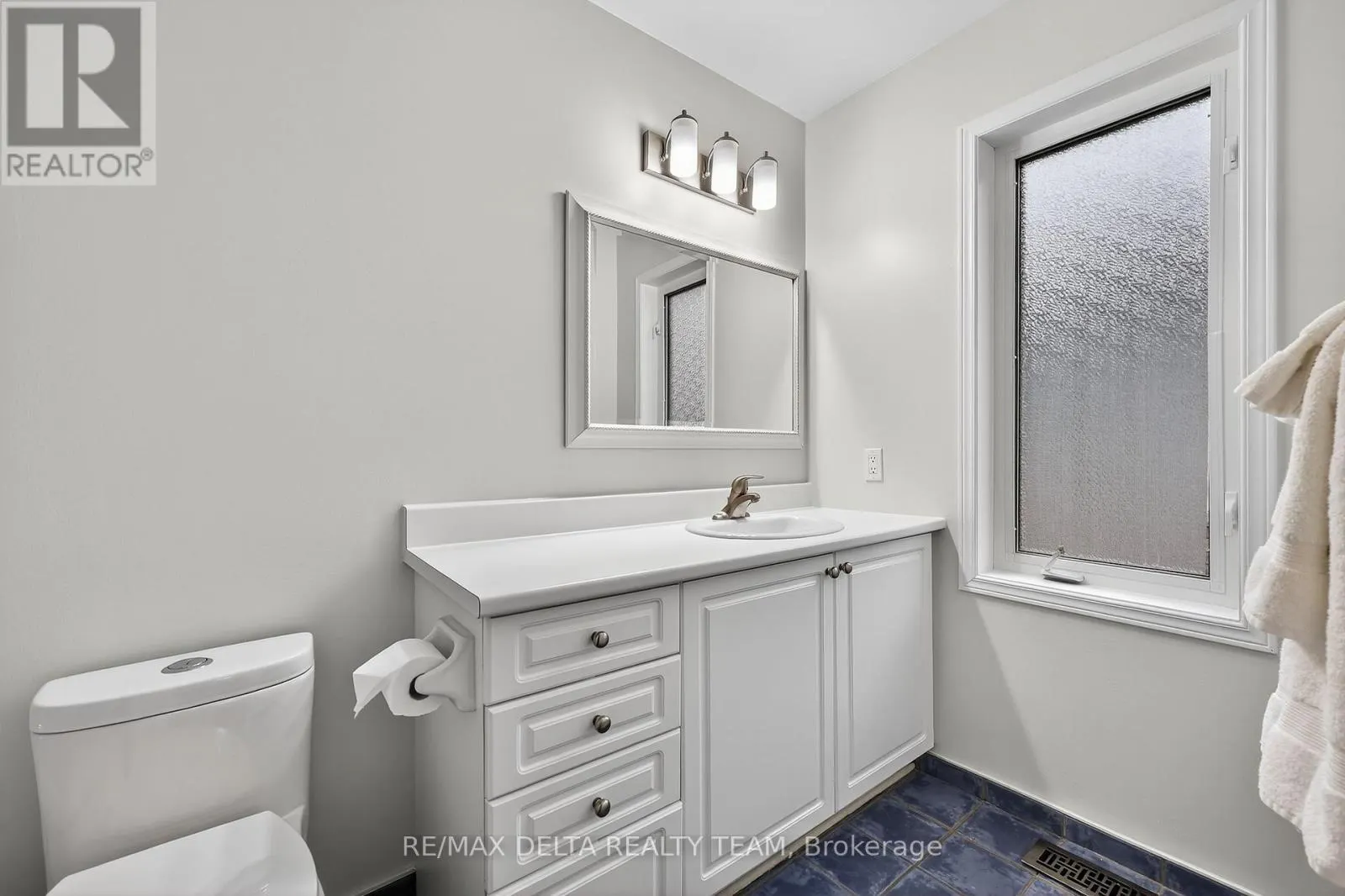 63 HIGHWOOD PRIVATE