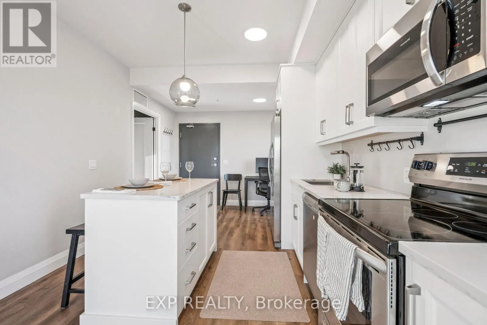 316 - 64 MAIN STREET N