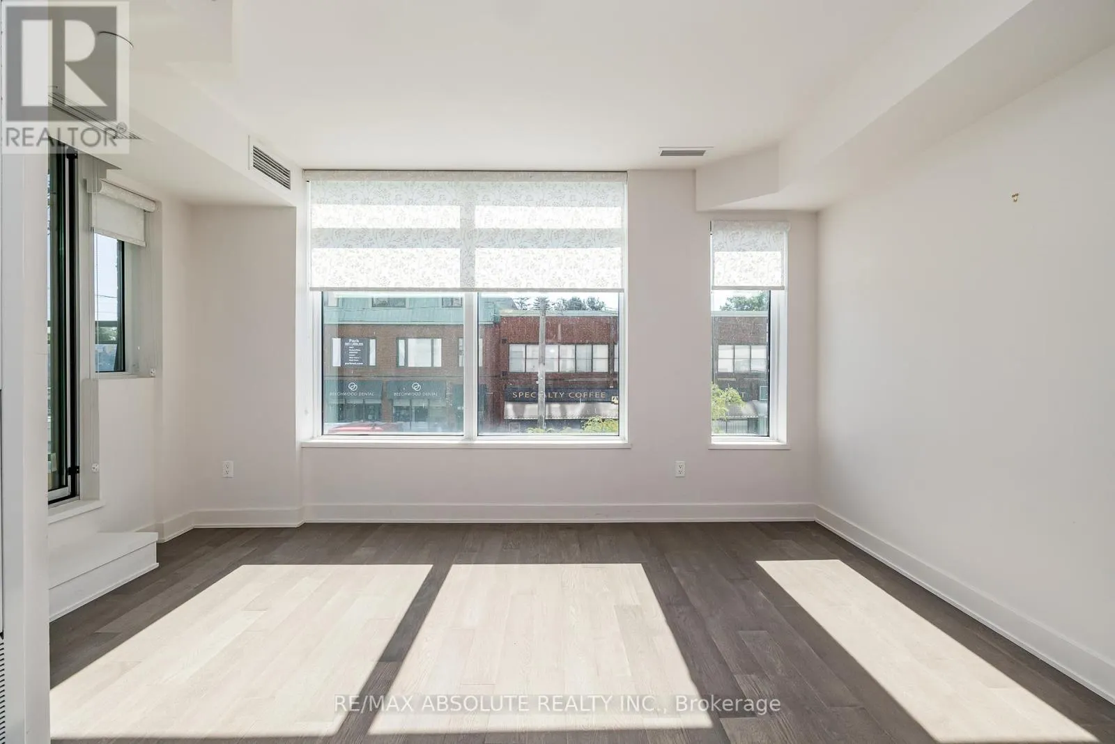 209 - 411 MACKAY STREET