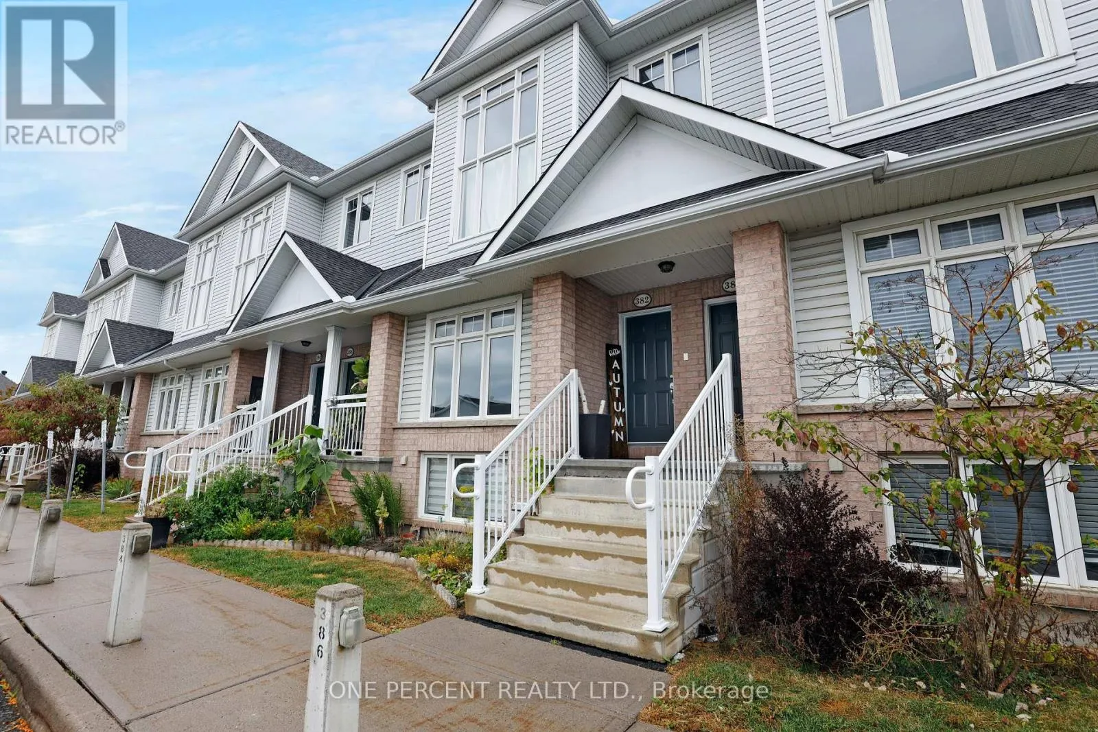 24 - 382 GALSTON PRIVATE