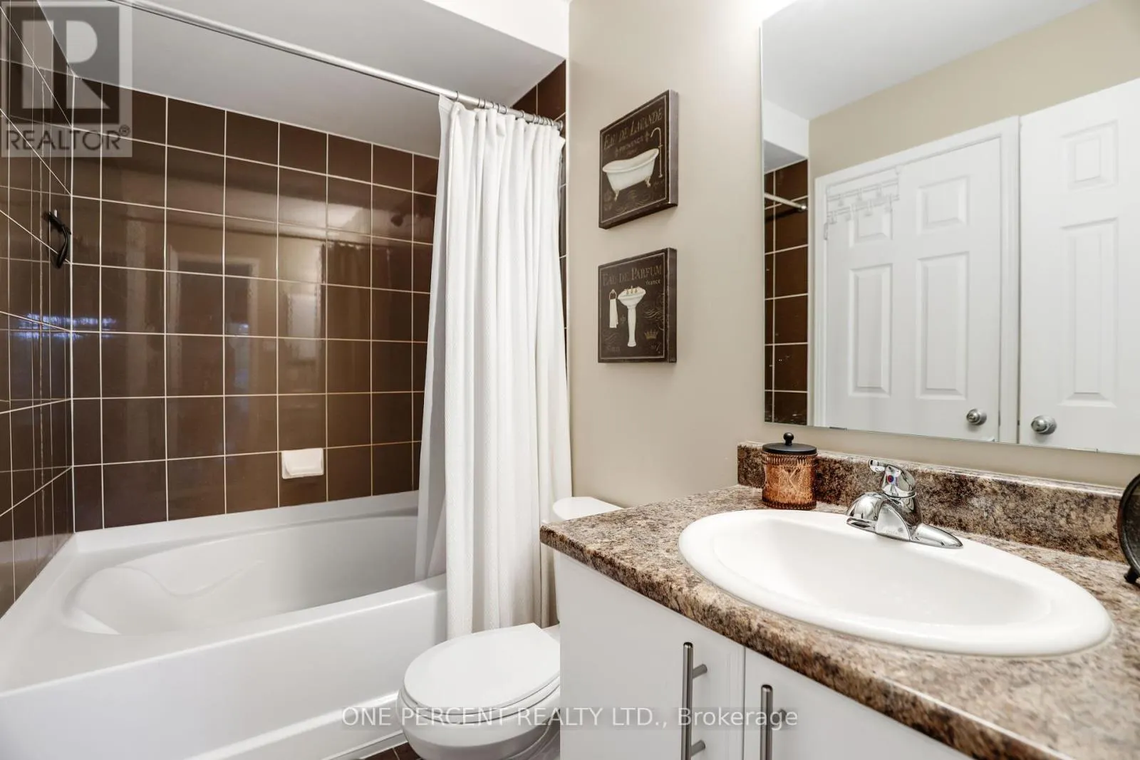 24 - 382 GALSTON PRIVATE