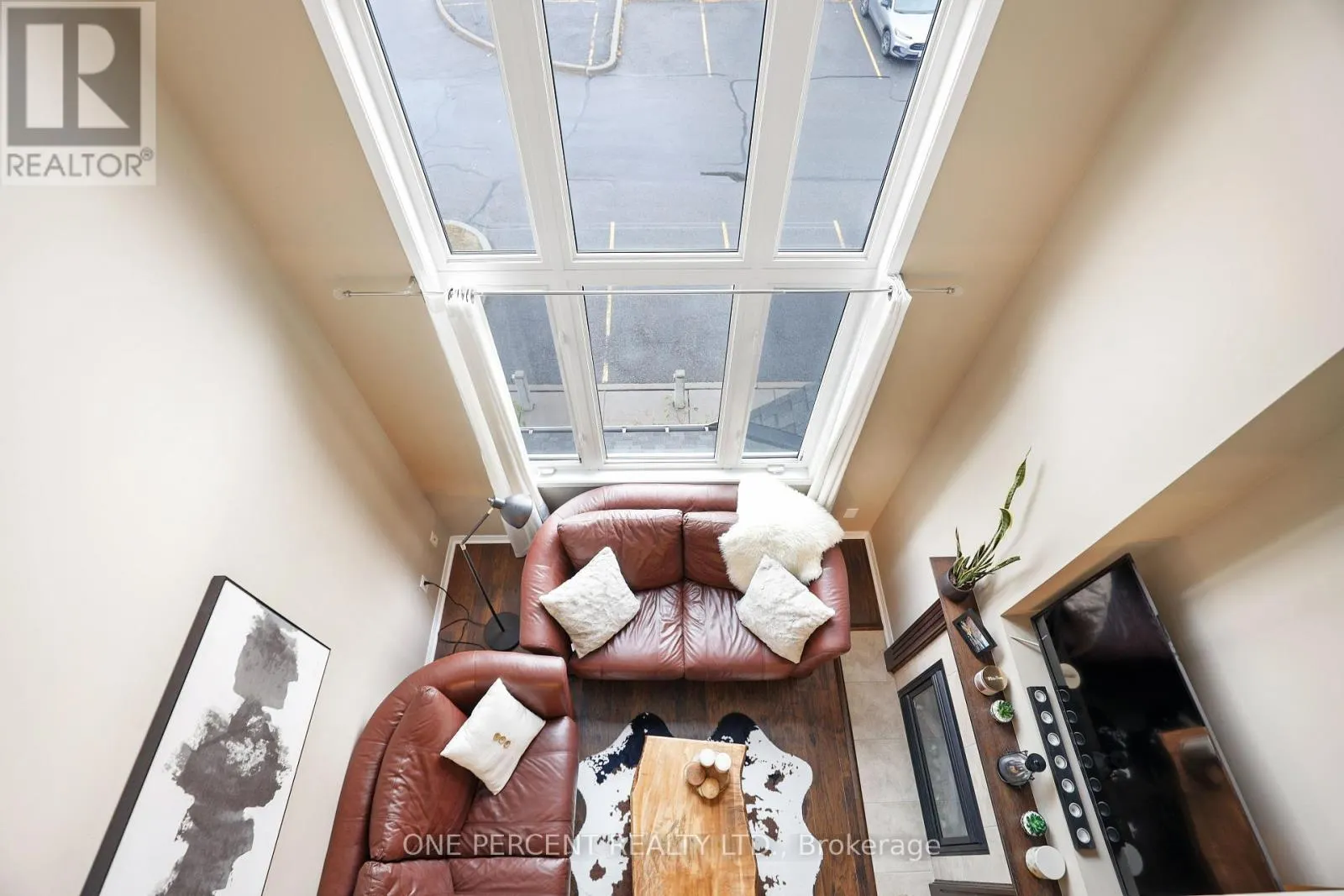 24 - 382 GALSTON PRIVATE
