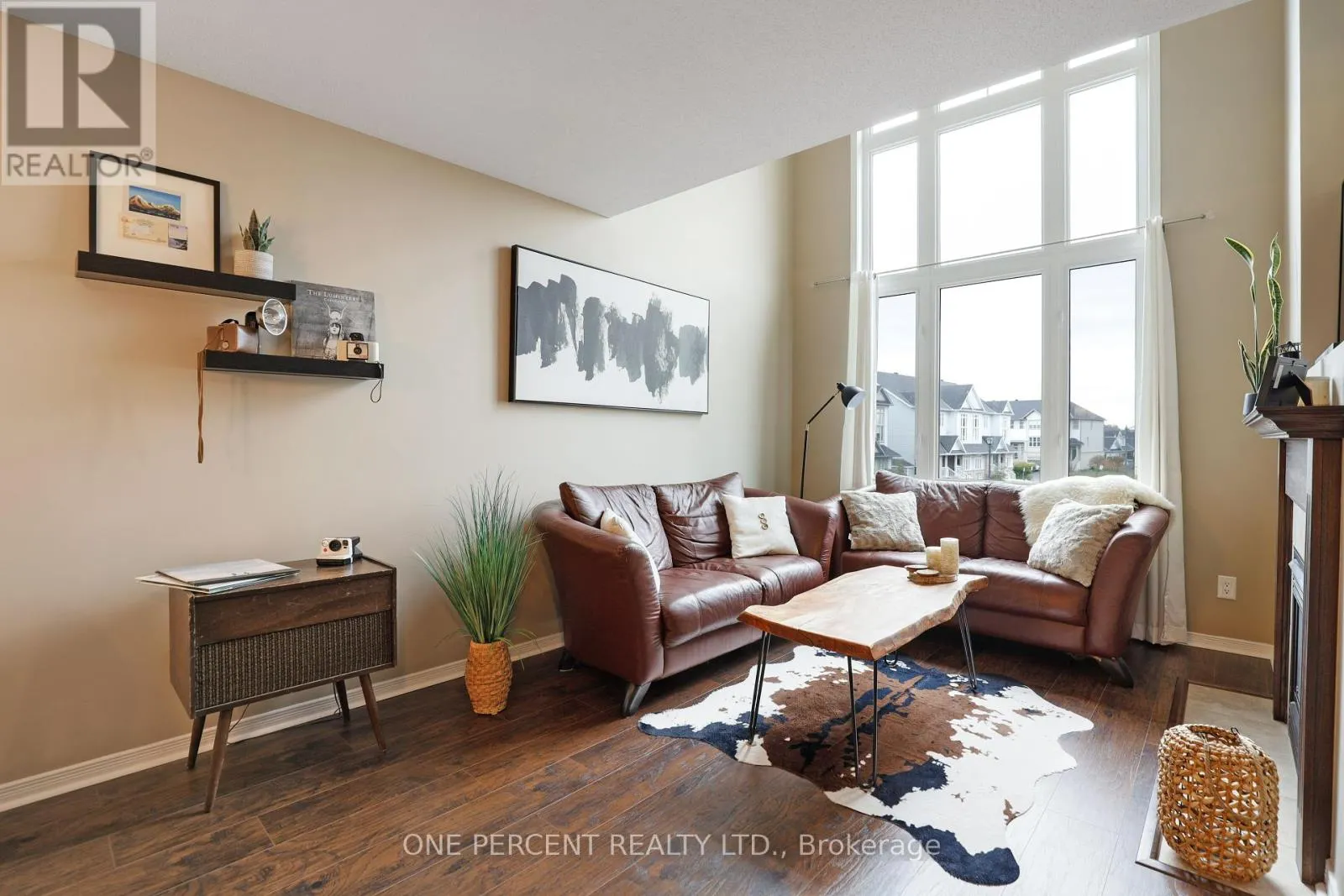 24 - 382 GALSTON PRIVATE
