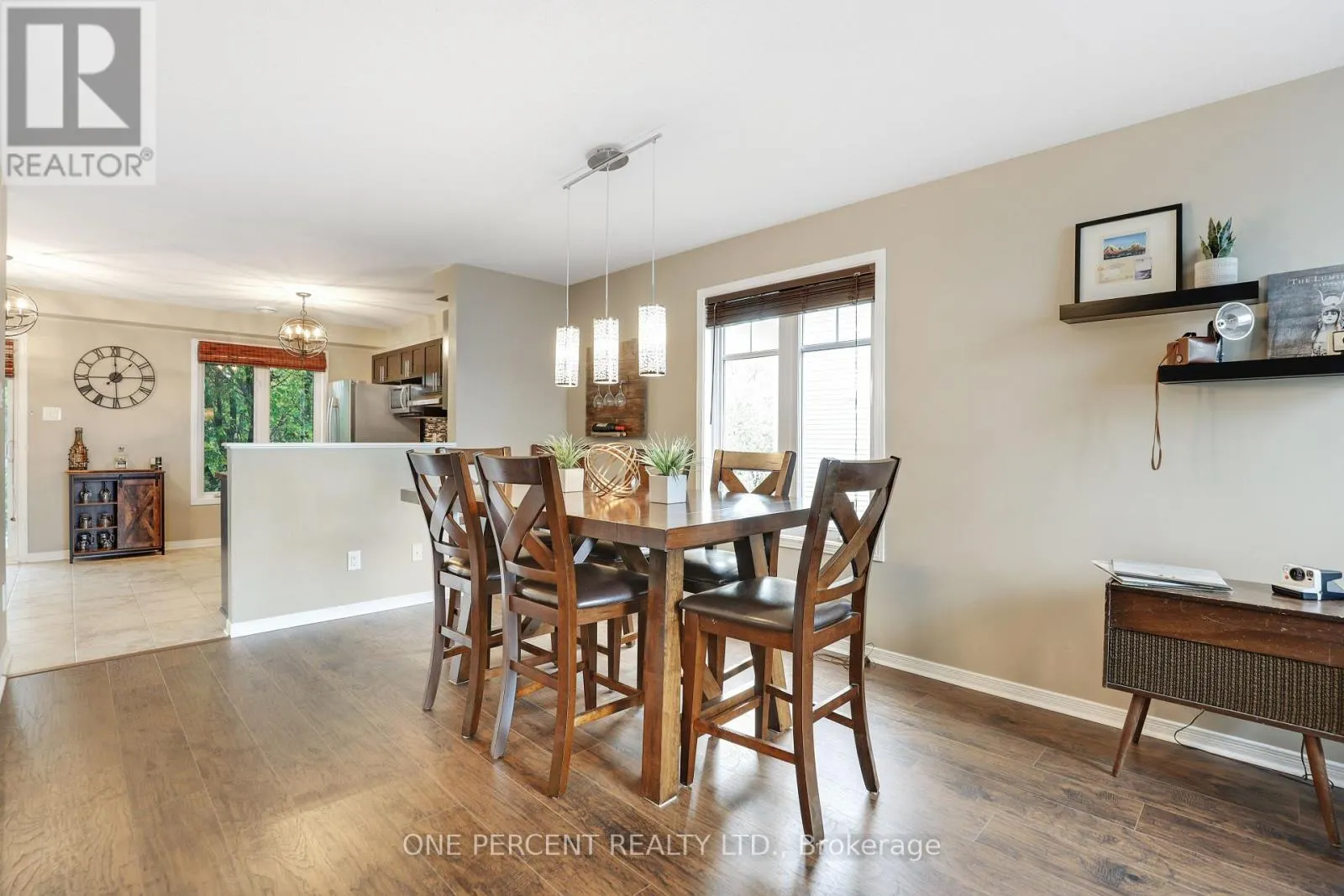 24 - 382 GALSTON PRIVATE
