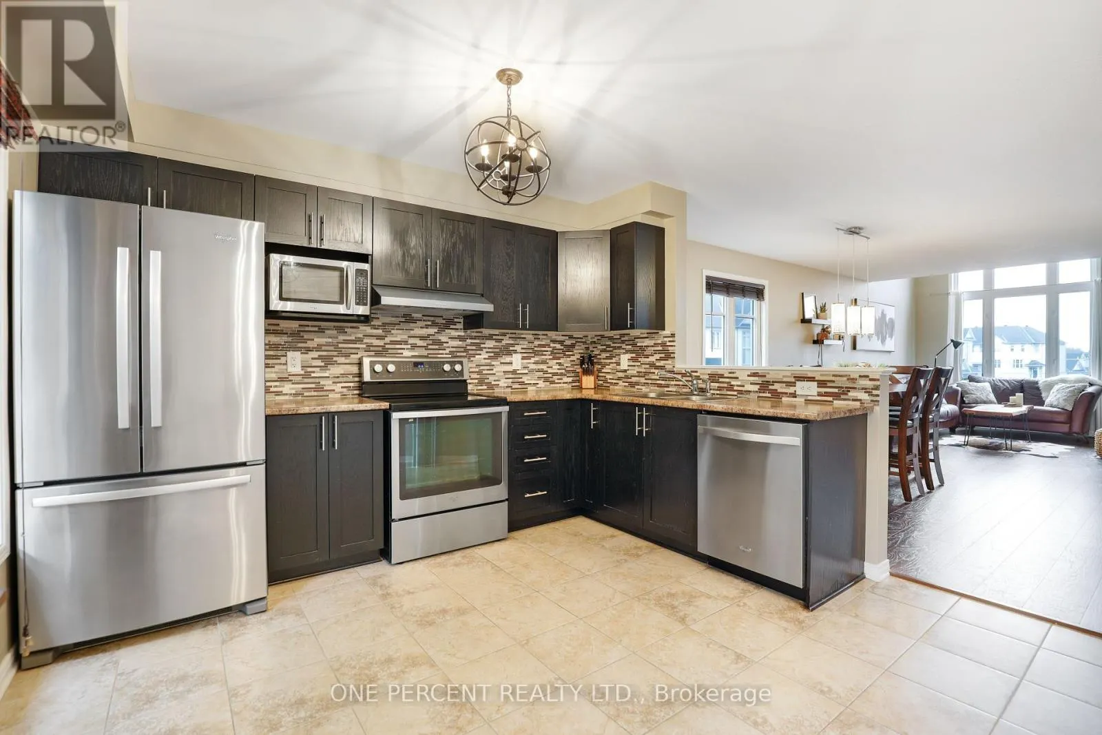 24 - 382 GALSTON PRIVATE