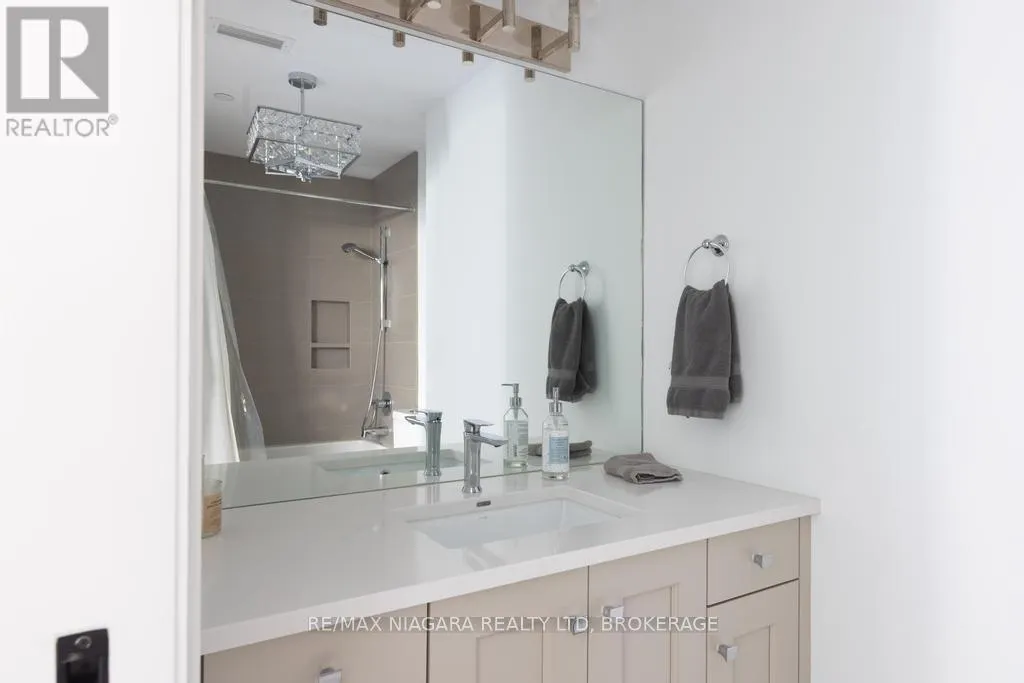 201 - 10 DALHOUSIE STREET, #201