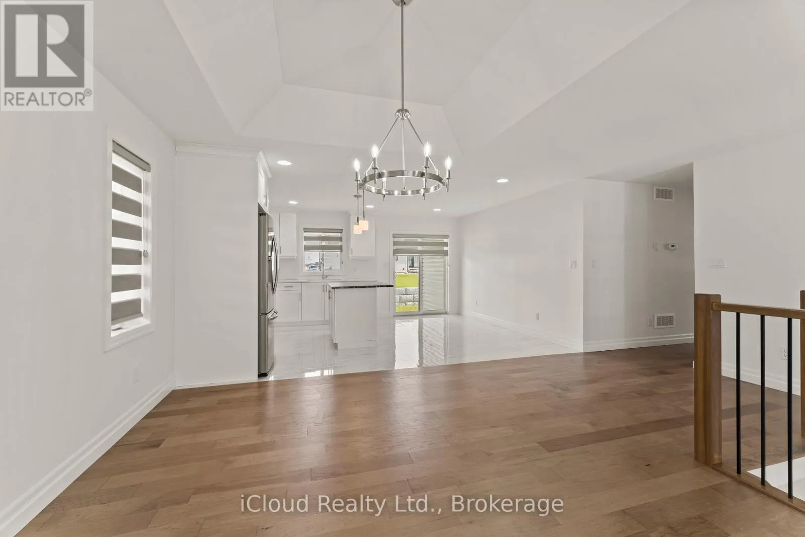 22 KINGSBRIDGE DRIVE