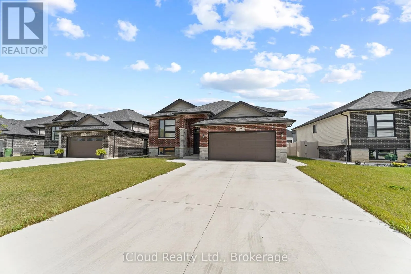 22 KINGSBRIDGE DRIVE