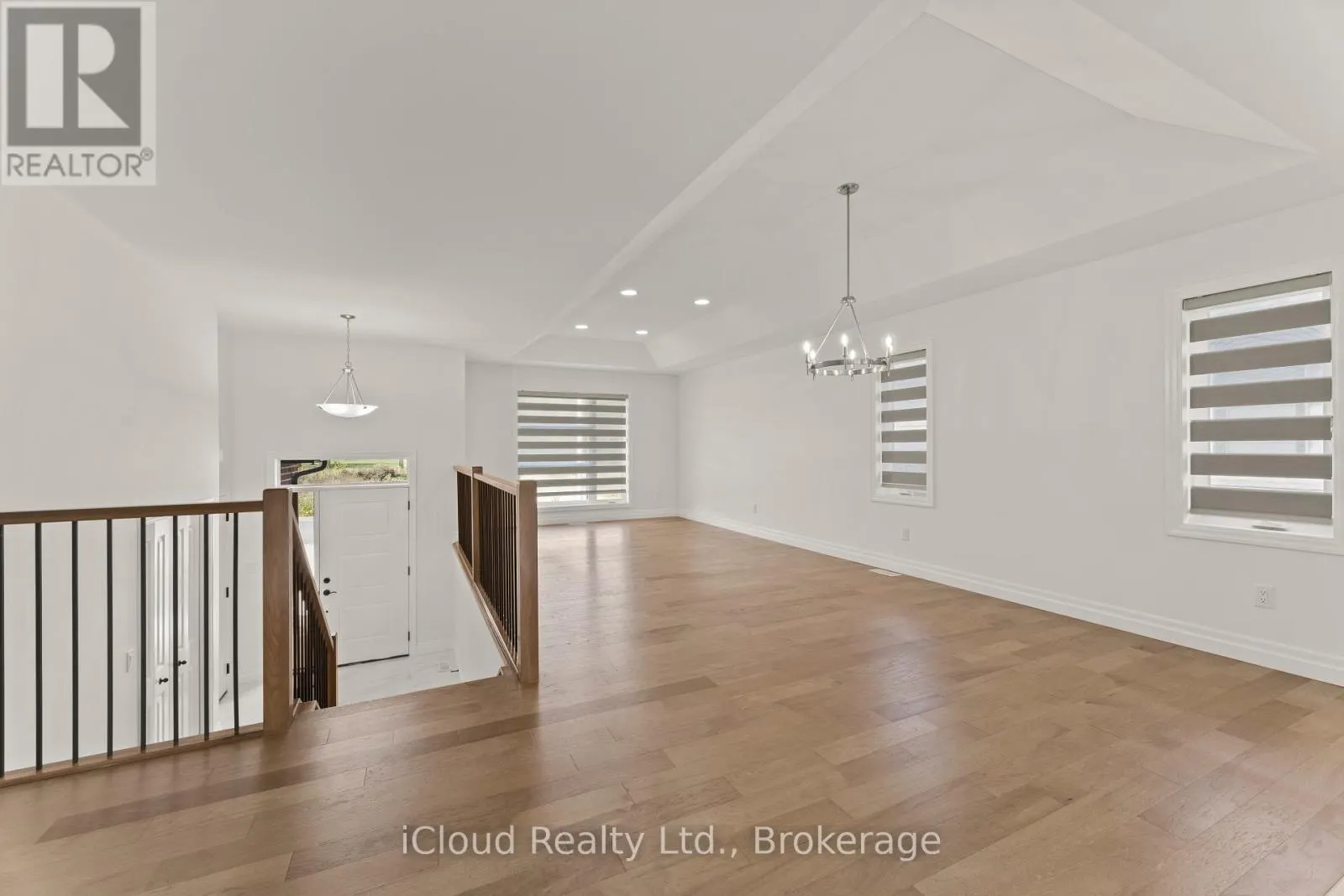 22 KINGSBRIDGE DRIVE
